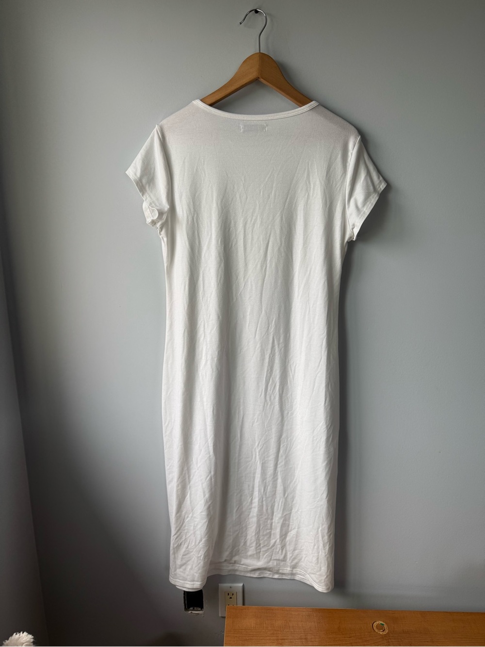 (L) Wenrine Clean White long dress - Picture 4 of 5